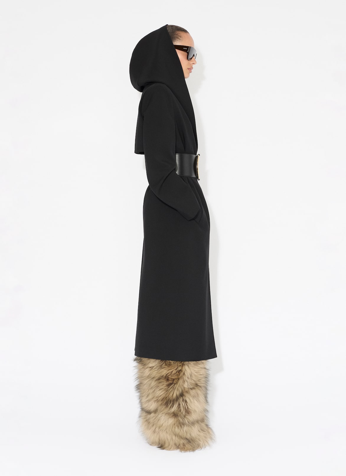TAILORED WOOL COAT WITH HOOD  ALAÏA BLACK TAILORED WOOL COAT WITH HOOD